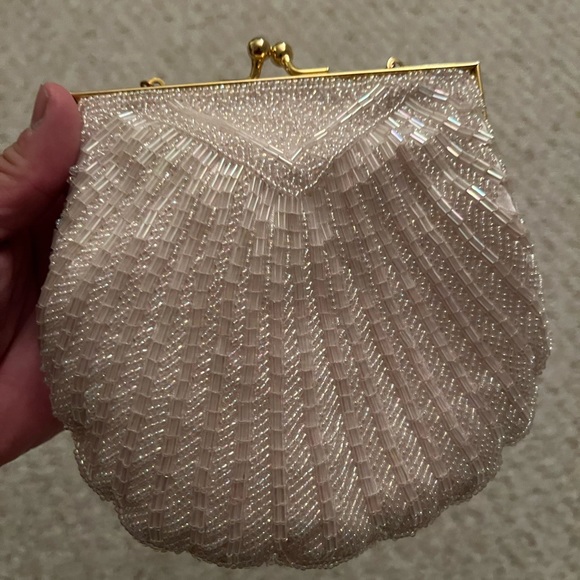 Valerie Steven’s she’ll evening bag - Picture 12 of 15